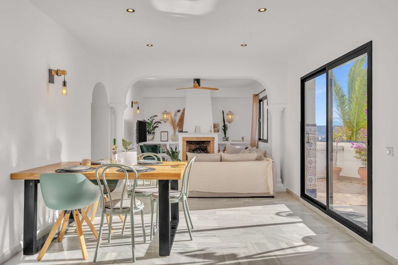 Living and dining room at Casa Joya Nerja